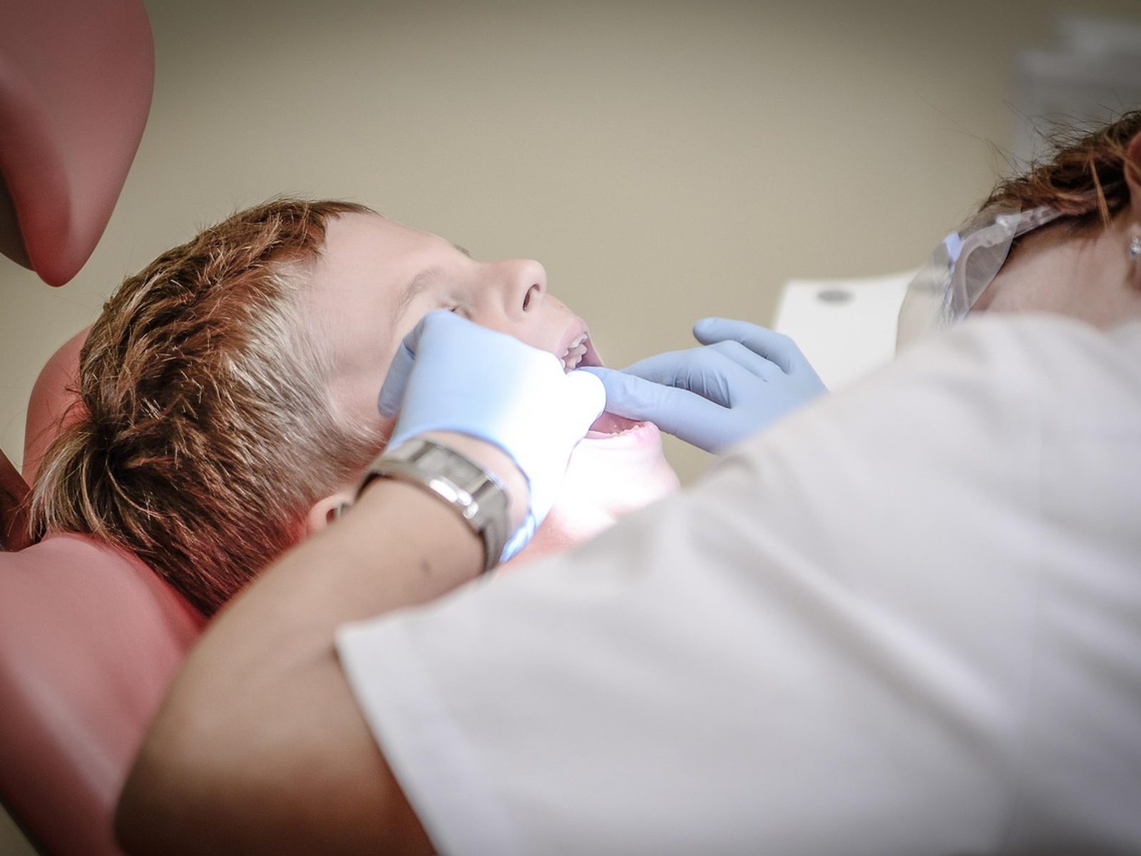 Instrumental y refacciones dentales